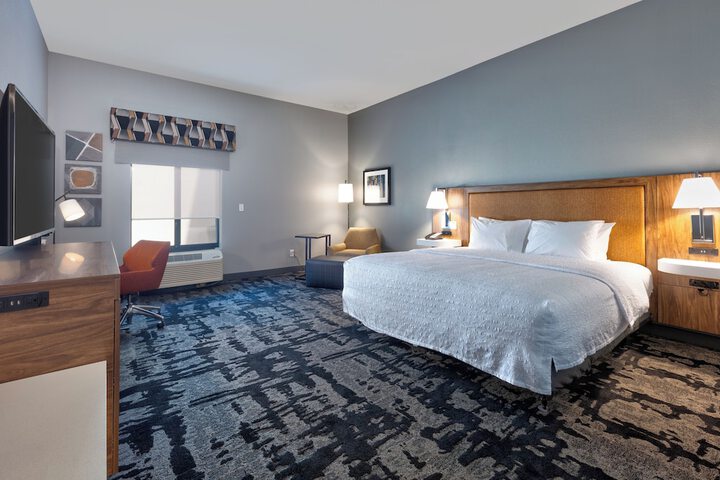 Room 4 of 26