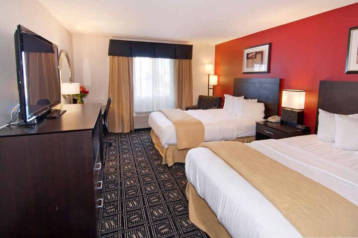 2 Queen Beds (4 of 8)