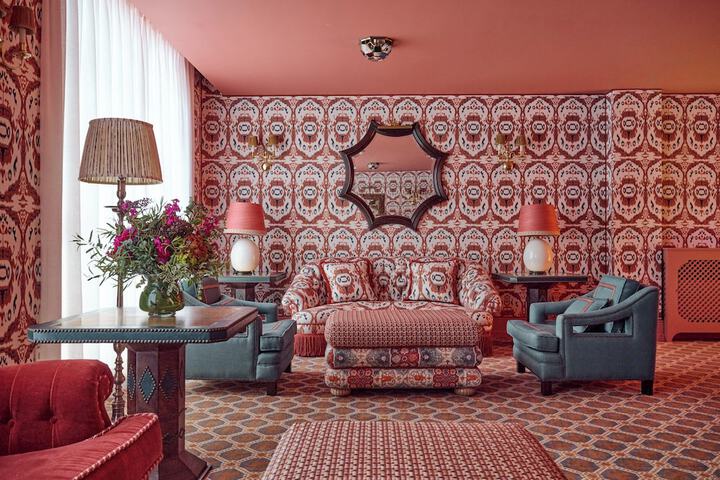 Lobby sitting area