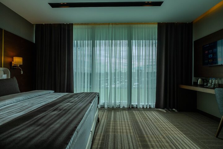 Room 34 of 59