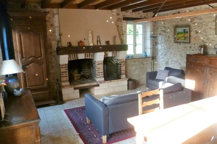 Room 4 of 14
