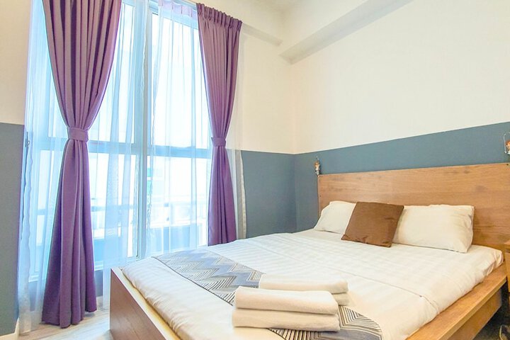 Room 2 of 30