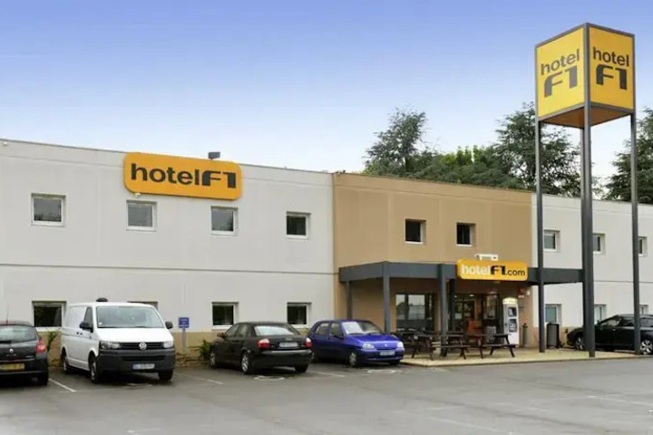 HOTELF1 CAHORS