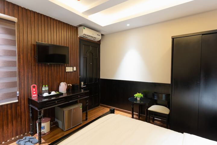 Room 11 of 41