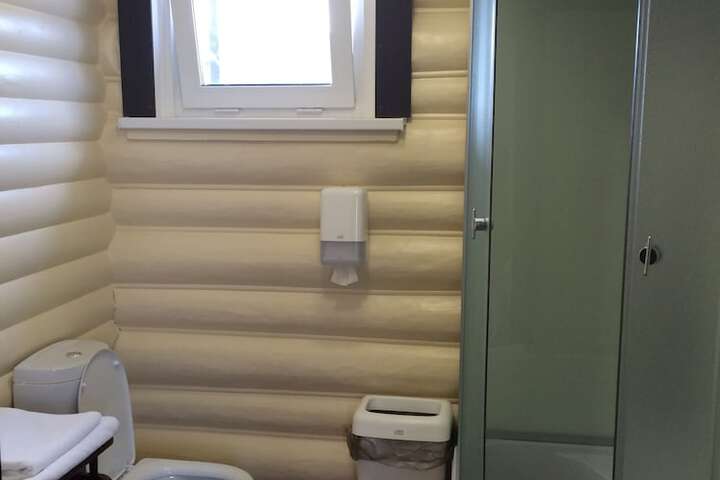 Room 35 of 42