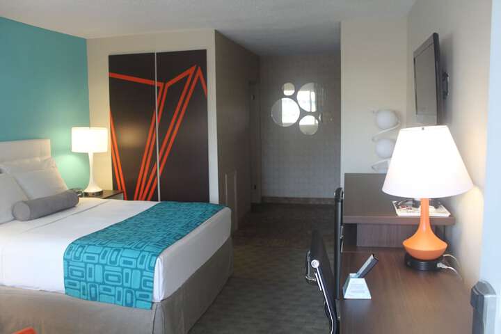 Room 11 of 20
