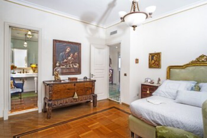 Room 16 of 20