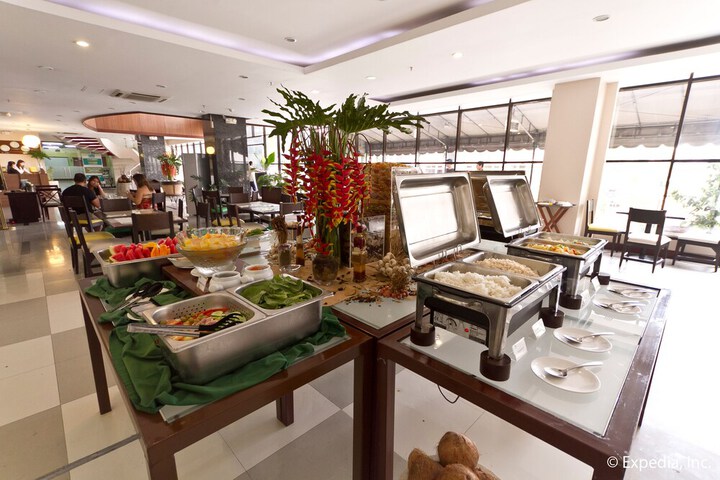 Dining 113 of 156