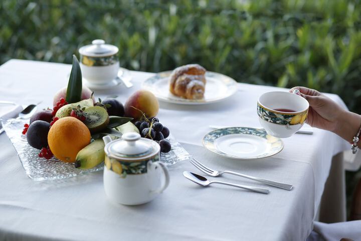 Breakfast/Coffee Service 81 of 102