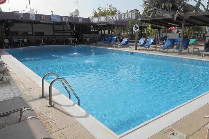 Hotel with Pool