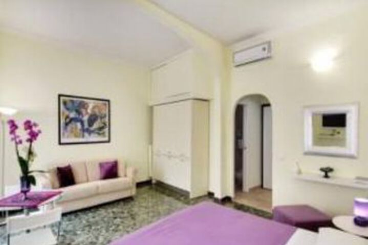 Room 14 of 36
