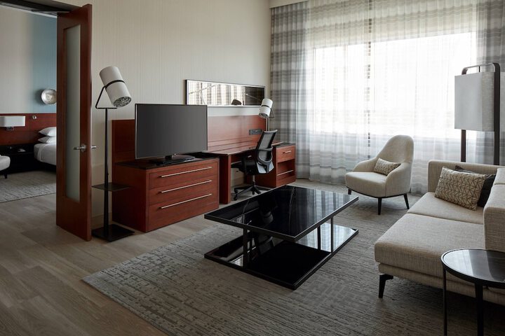 Standard Room, King or Two Doubles (2 of 5)