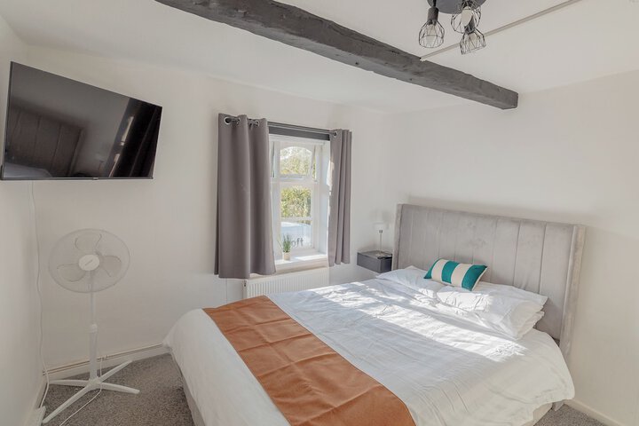 Room 5 of 24