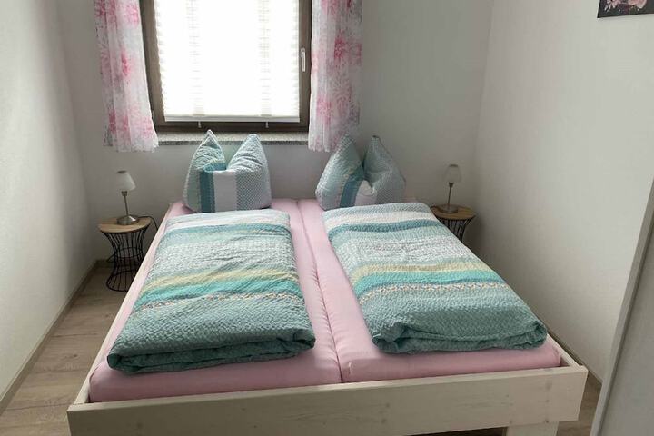 Room 5 of 28