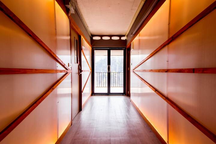 Ballroom/Hall 58 of 68