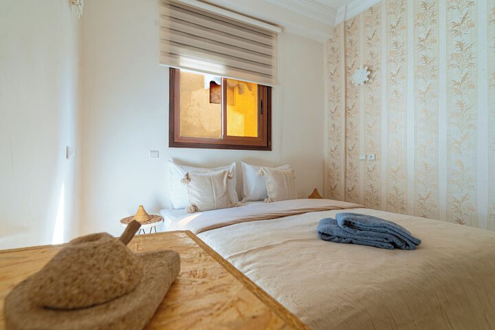Room 13 of 79