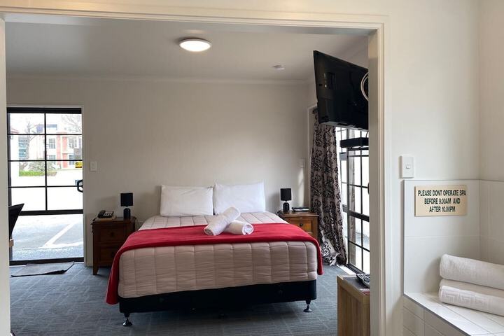 Room 21 of 123