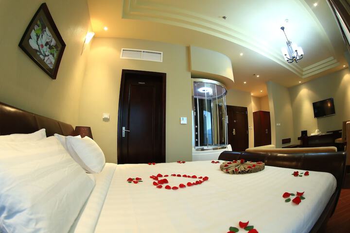 Room 8 of 49