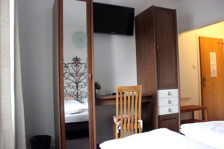 Room 22 of 39
