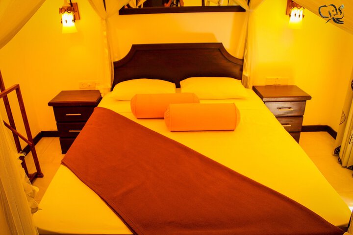 Room 15 of 33