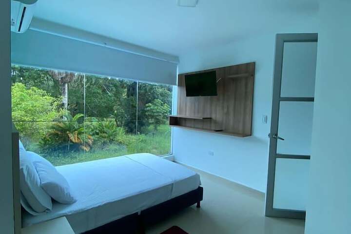 Room 17 of 23