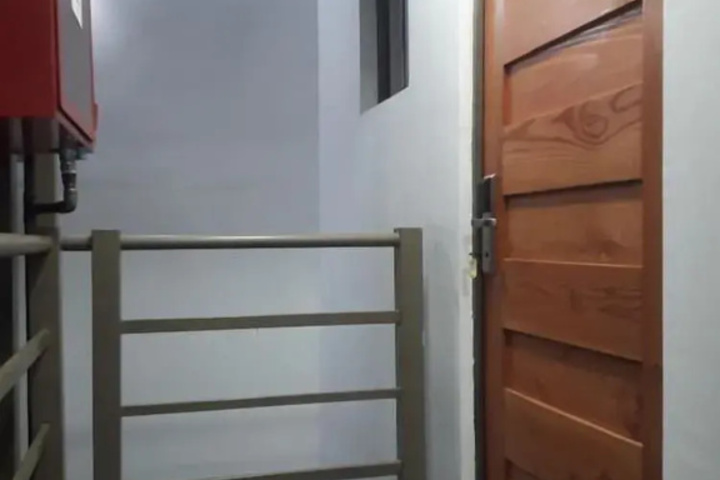 Room 11 of 13