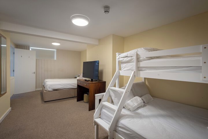 Room 58 of 91