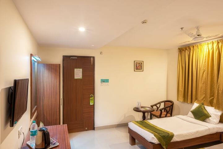 Room 20 of 66