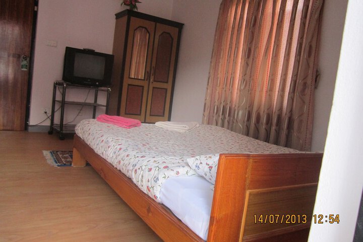 Room 15 of 68