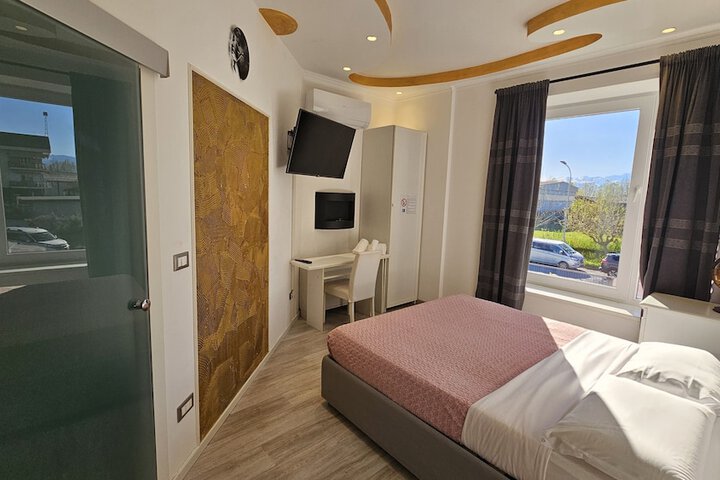 Room 15 of 41
