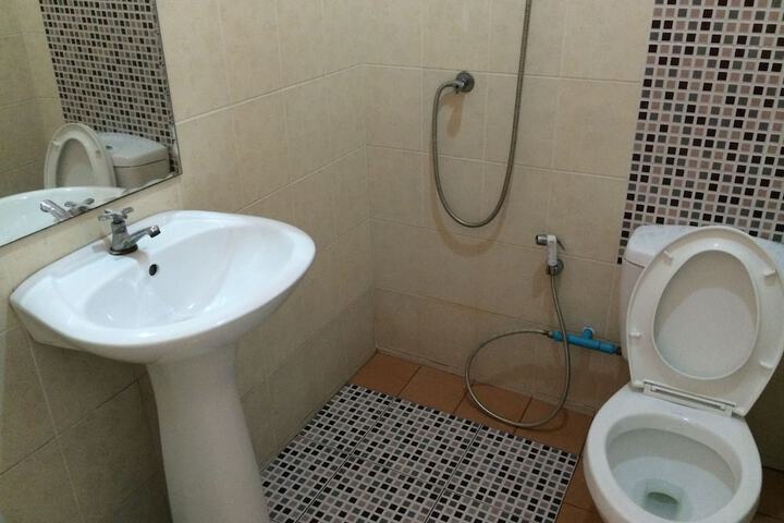 Room 16 of 31
