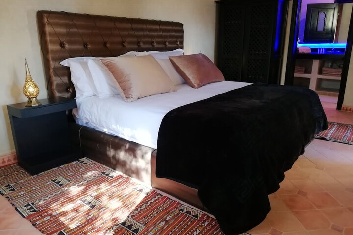 Room 3 of 60