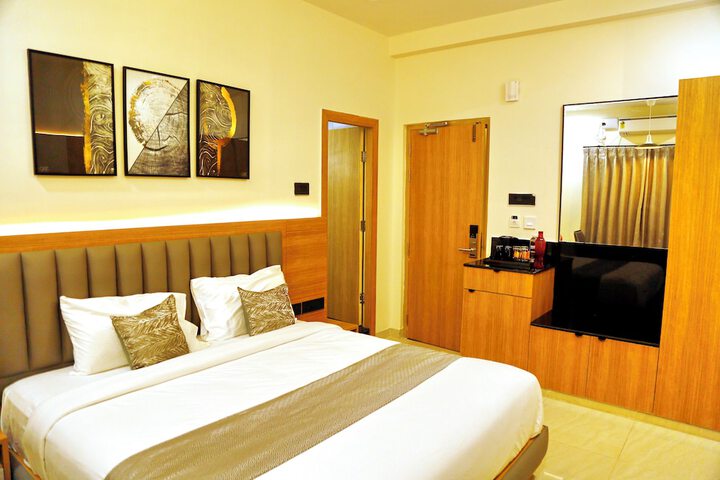 Room 12 of 41