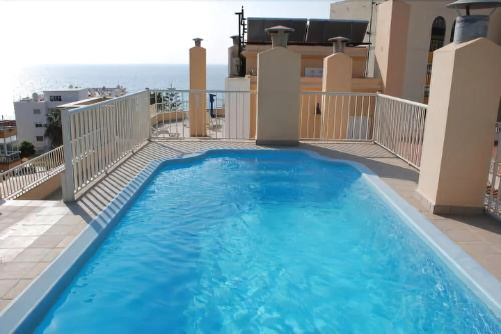 Pool 18 of 30