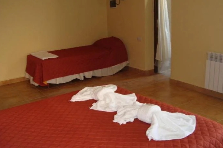 Room 3 of 16