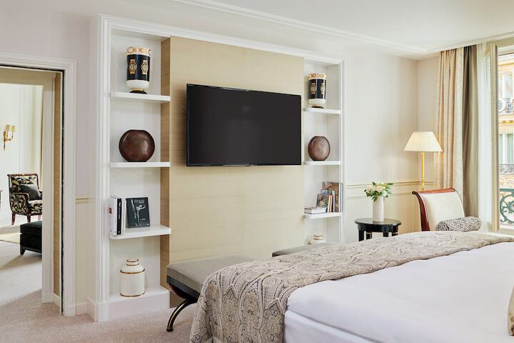 Room 16 of 139