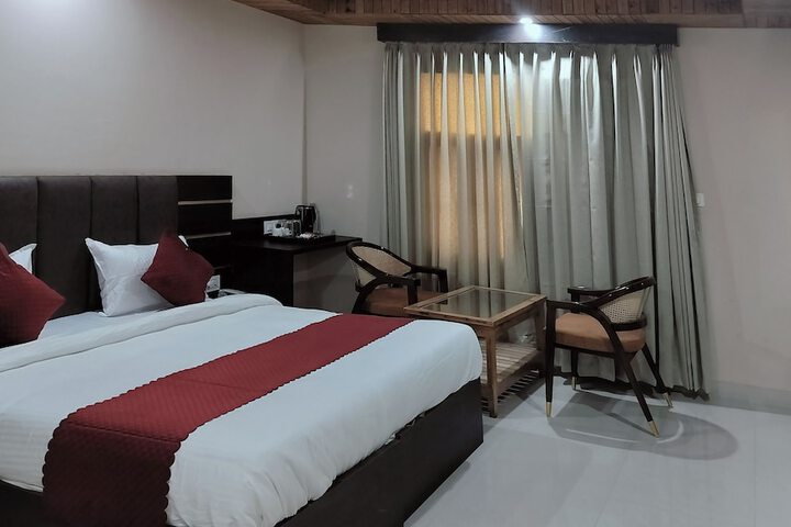 Room 11 of 20