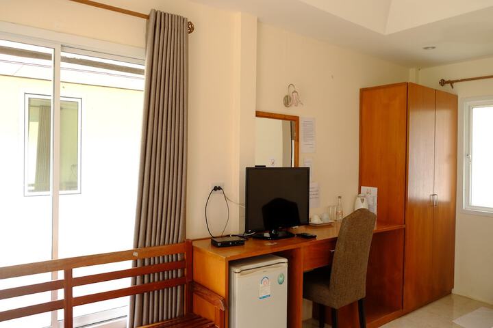 Room 25 of 52