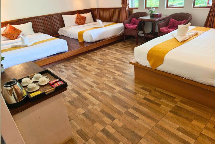 Room 15 of 30