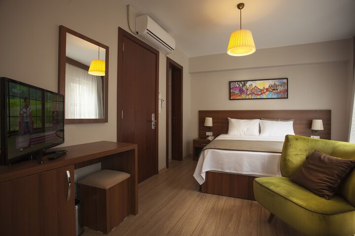 Room 14 of 23