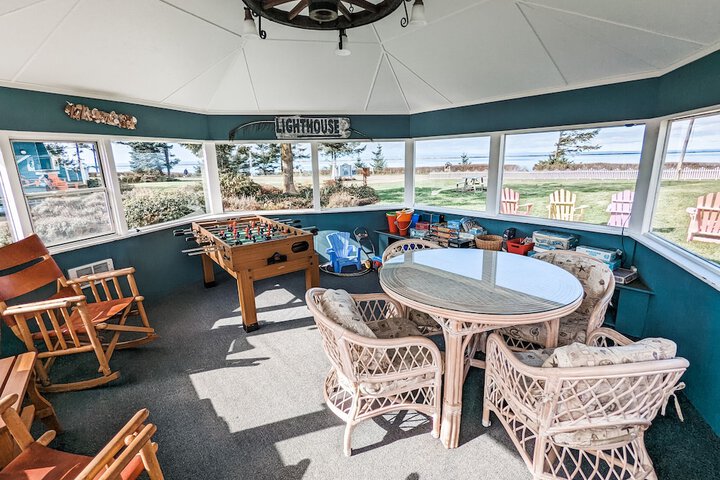 Hotel Exterior 122 of 131