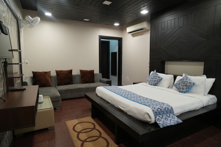 Room 26 of 35