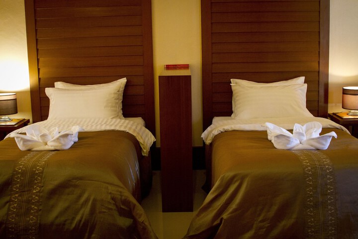 Room 10 of 51