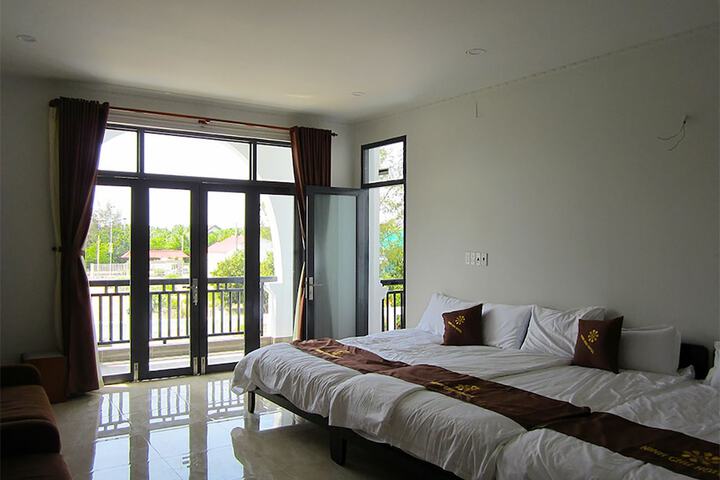 Room 15 of 36