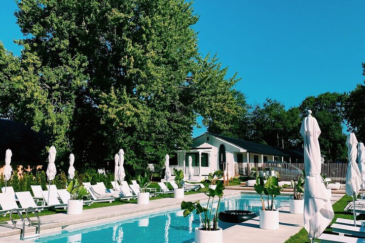 Pool 74 of 117