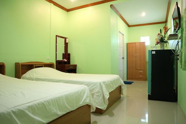 Room 63 of 96