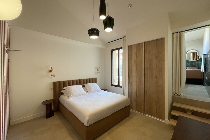 Room 9 of 45