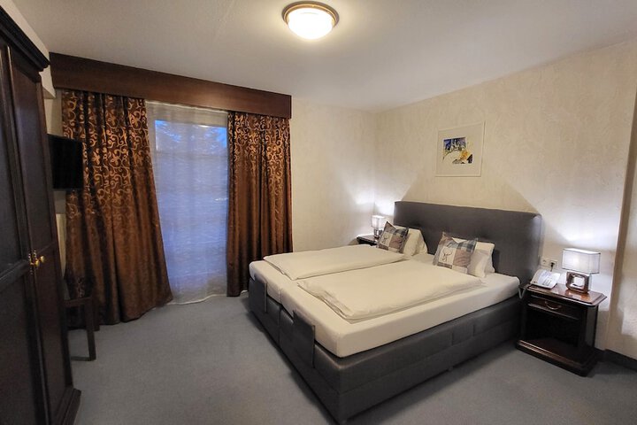 Room 36 of 119