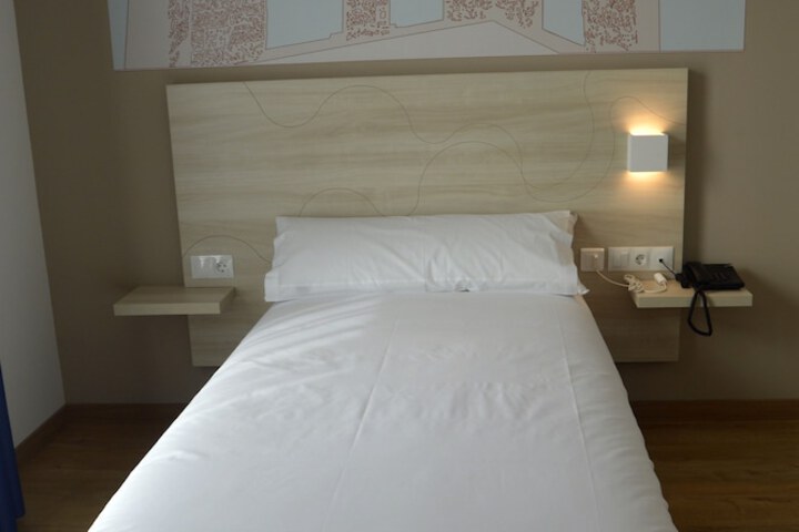 Room 15 of 53
