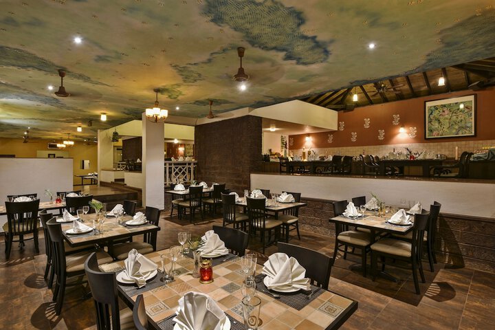 Dining 73 of 110